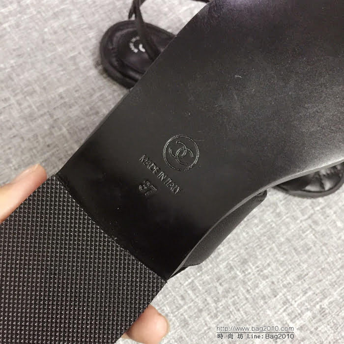 CHANEL香奈兒 19ss開春巴黎時裝周秀款 官網1:1 進口小羊皮 電繡墊腳 時尚凉拖鞋 女性高級鞋履鞋子  dsX2578